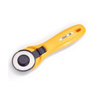 X-Tailleurs à roulettes