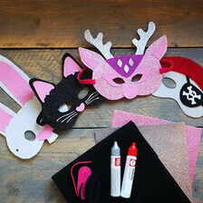 X-Fabriquer des masques de carnaval