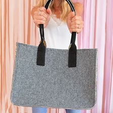 X-Coudre un sac en feutre