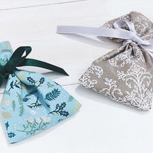 X-Coudre des sachets de lavande