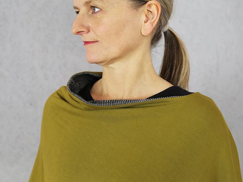 Madame PENNY - Poncho réversible asymétrique image number 3