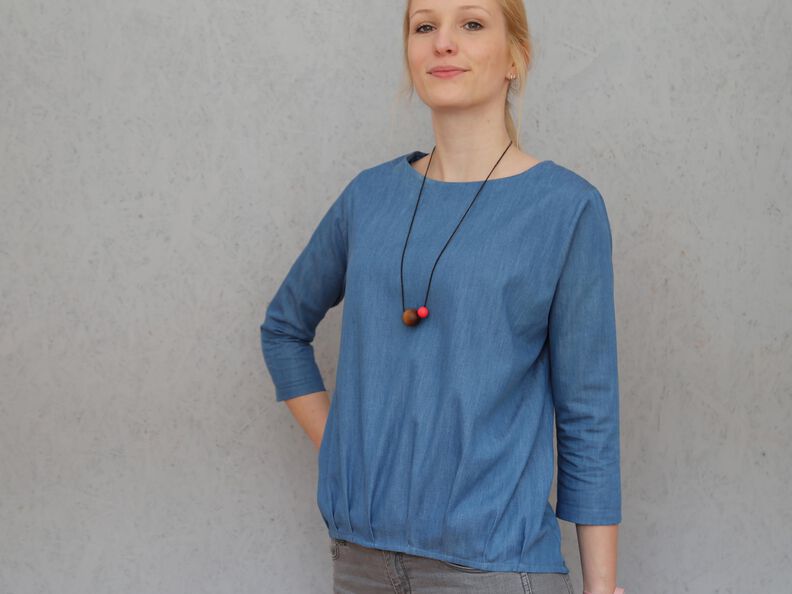 Madame NINA - Chemisier avec plis dans l’ourlet XS-XL image number 3