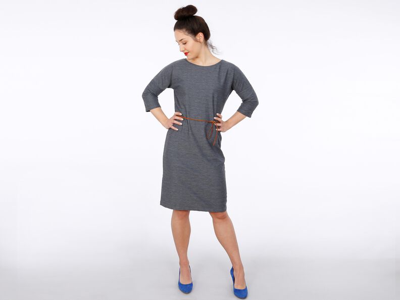Madame ELLY - Robe seyante avec ceinture XS-XXL image number 3