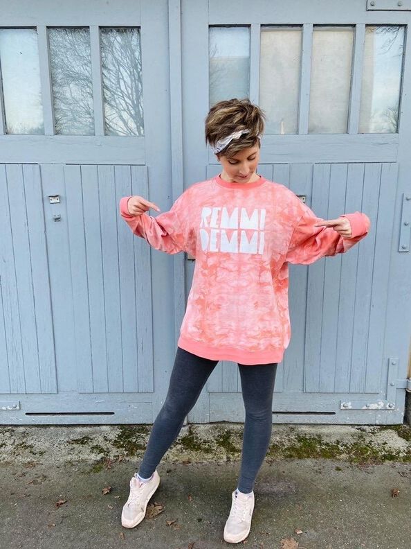 Sweatshirt oversize / Robe sweat - T34-50 image number 4