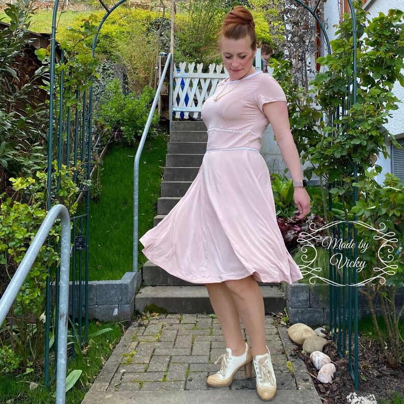 Robe Valentine Taille 34-46 Patron image number 6