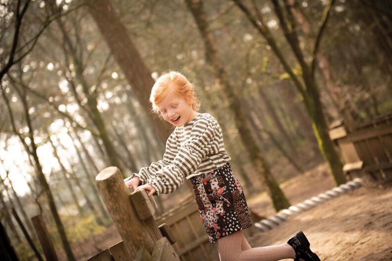 T-shirt pour fille P0423 – Poppy Magazine 23 image number 3