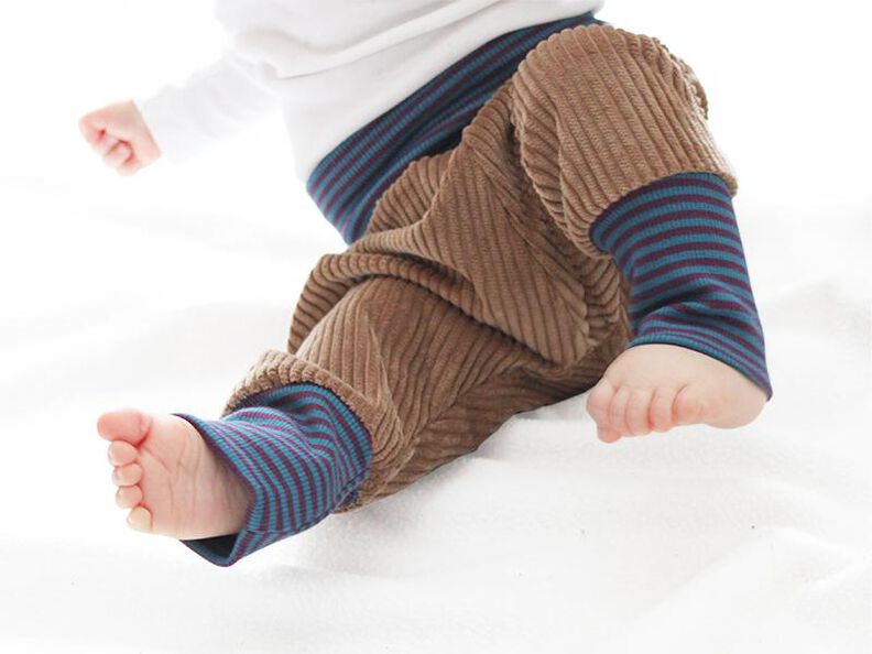 Pantalon pour bebe - T50-98cm - couture image number 2