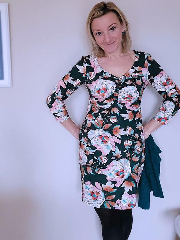 Robe ou Top PETITE ESA 34-50 PDF A4, A0 image number 6