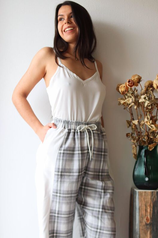 Pyjama Yolotl | Top et pantalon avec volant ou dentelle image number 5
