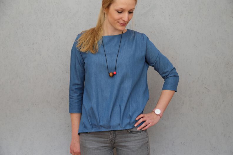 Madame NINA - Chemisier avec plis dans l’ourlet XS-XL image number 7
