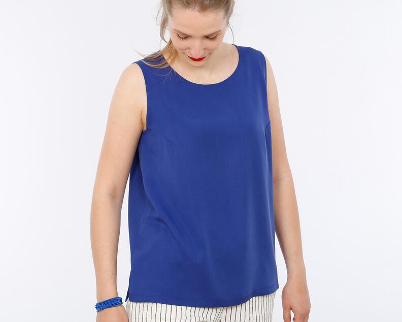 Madame MERLE - top avec coutures d´épaules décalées XS-XXL image number 7