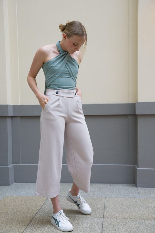 Crop top à col halter avec volants et liens - LYRA image number 10