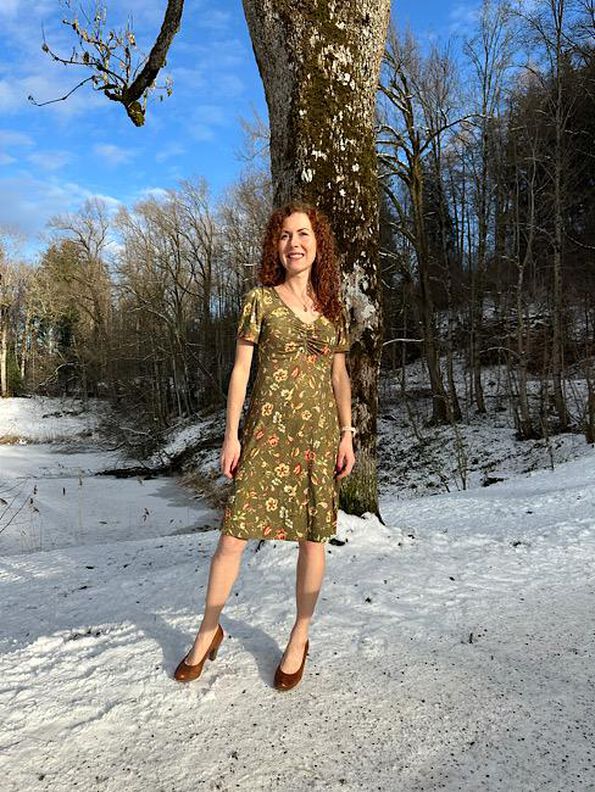Robe ou Top PETITE ESA 34-50 PDF A4, A0 image number 3