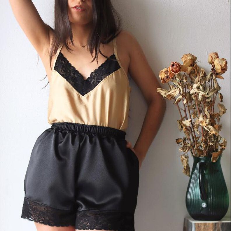 Pyjama Yolotl | Top et pantalon avec volant ou dentelle image number 1