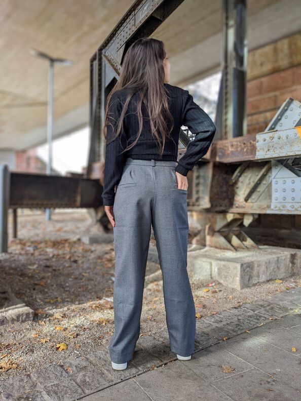Pantalon Patli - Pantalon à plis oversize avec poches image number 5