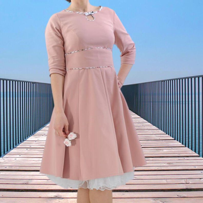 Robe Valentine Taille 34-46 Patron image number 4