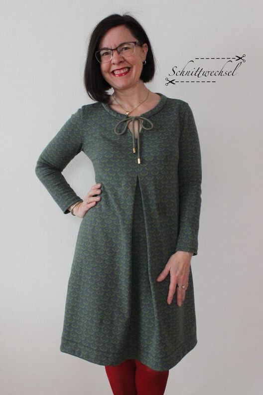 Robe Petite Alix 34-42 PDF A4, A0 tutoriel imagé image number 1