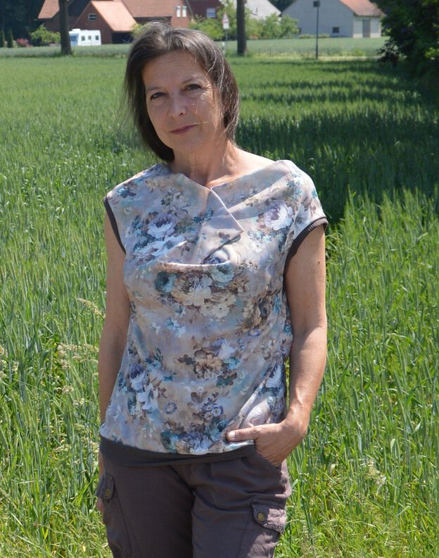 T-Shirt/Robe PETITE Rita 34-48 PDF A4, A0 tutoriel imagé image number 3