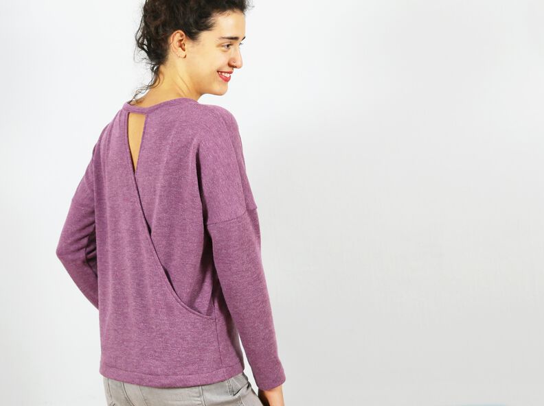 Madame VEGA - Pull effet cache-coeur au niveau du dos XS-XXL image number 2