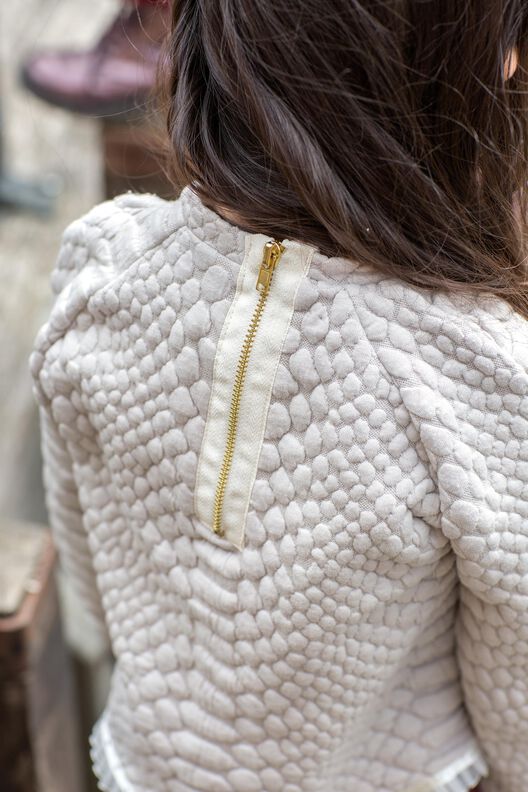 Top Bobbi Patron de Coutur image number 5