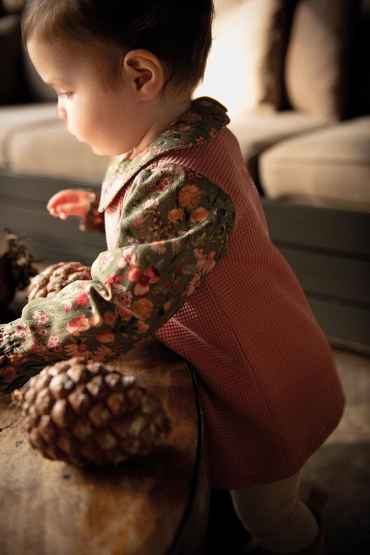 Robe pour enfant P0323 – Poppy Magazine 23 image number 2