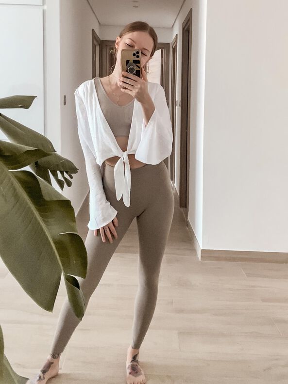 Crop Top / Blouse / Chemisier noué T34-50 image number 3