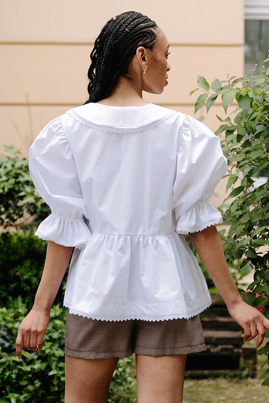 Patron de blouse cache-cœur femme avec col Claudine image number 3