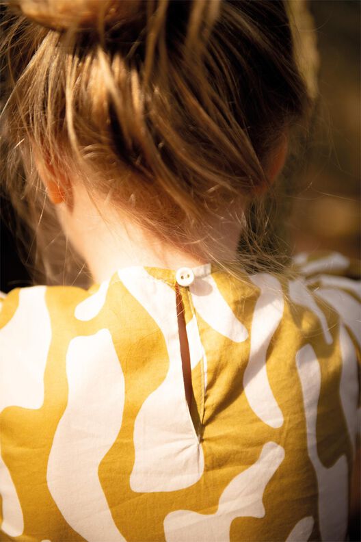 T-shirt pour fille P0423 – Poppy Magazine 23 image number 2