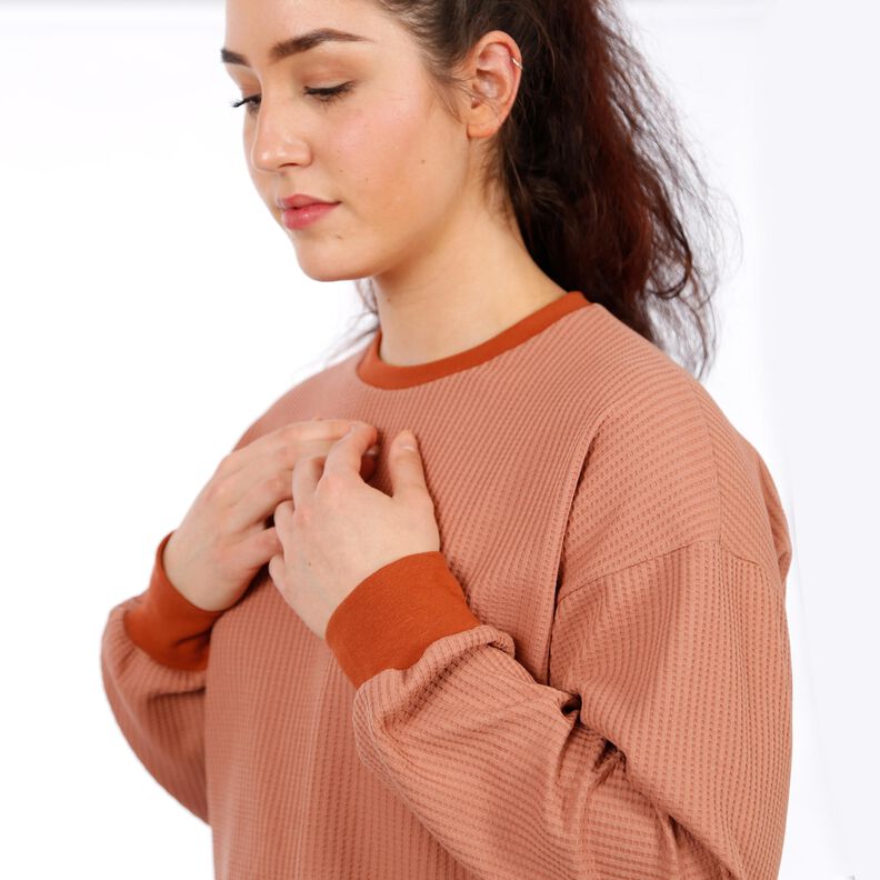 Madame TRIXI - Ensemble nuit pour l’été et l’hiver XS-XXL image number 2