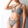 Xalli | Bikini, Top et Jupe Asymétrique avec Anneau thumbnail number 1