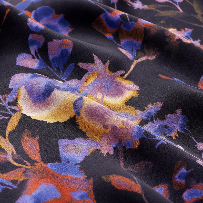 Tissu viscose Cupro avec fleurs à l'aquarelle – noir/lilas bleu,  image number 2