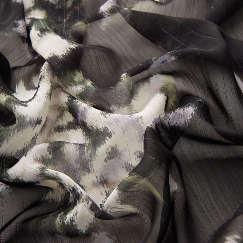 Mousseline de soie à fines rayures scintillantes aspect batik – noir/blanc,  image number 2