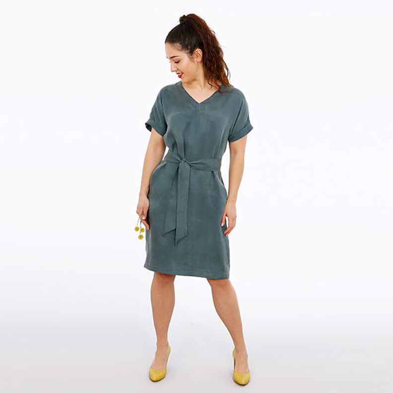 FRAU VIKKI - Robe ample avec col en V et ceinture, Studio Schnittreif | XS - XXL, image number 4