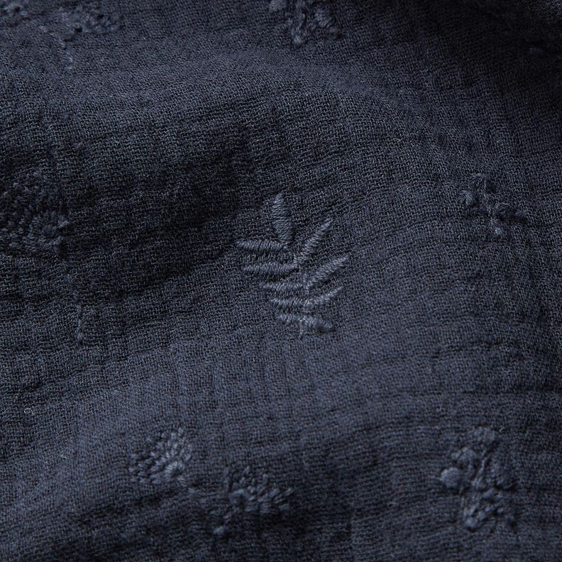 Tissu double gaze de coton broderie fleurs et branches – bleu marine,  image number 6