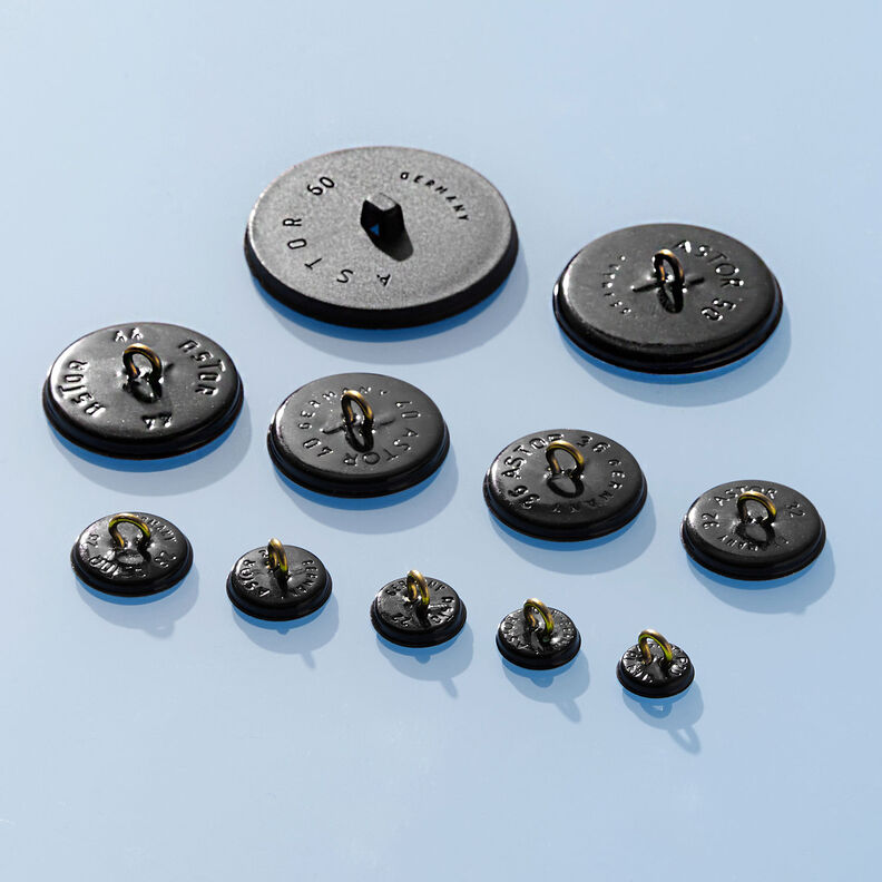Bouton recouvert, Satin Duchesse – bleu nuit,  image number 3