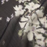 Mousseline de soie à fines rayures scintillantes aspect batik – noir/blanc,  thumbnail number 3