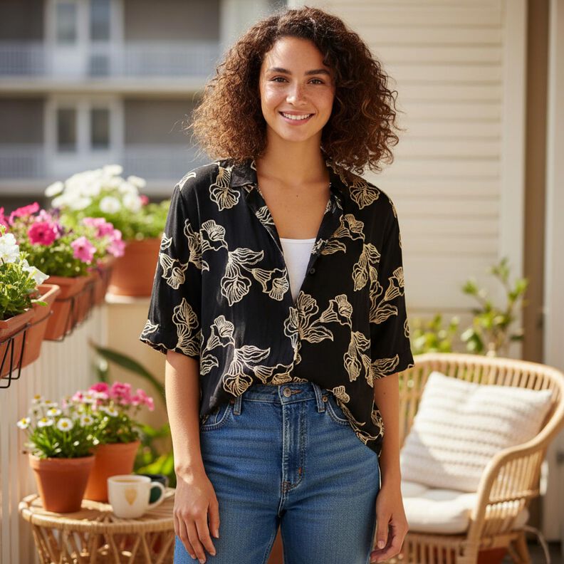 Tissu en viscose avec broderie de lys, noir &ndash; noir/cr&egrave;me,  image number 5