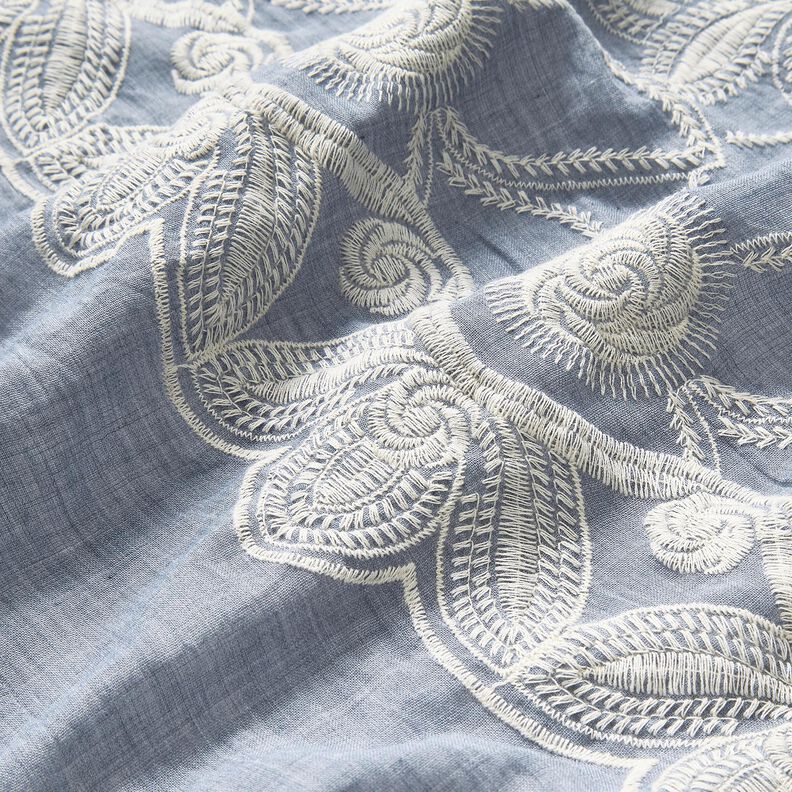 <h2>Tissu en Coton Broderie Florale &ndash; Batiste Bleu Jean Clair, Brod&eacute;</h2>,  image number 6
