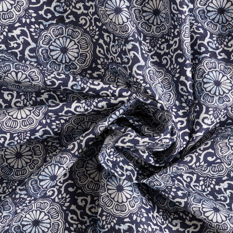 Tissu en coton Cretonne Mandala fleuri – blanc/bleu nuit,  image number 3