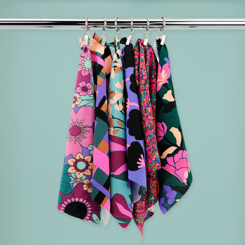 Tissu en viscose stretch Line Layers | Nerida Hansen – vert foncé/lilas, image number 5