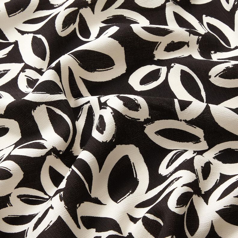 Crêpe de viscose avec fleurs hawaïennes peintes – noir/ivoire,  image number 2