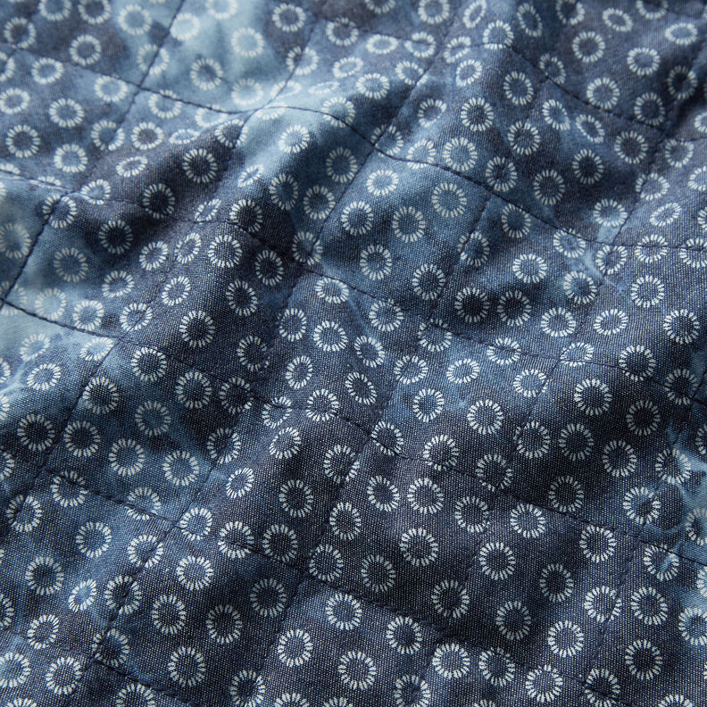 Tissu chambray matelassé Fleur en batik – bleu jean,  image number 2